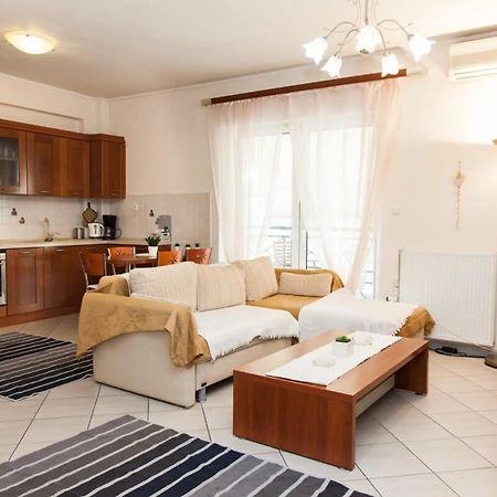Lovely Apt In Peristeri Athens Ngoại thất bức ảnh