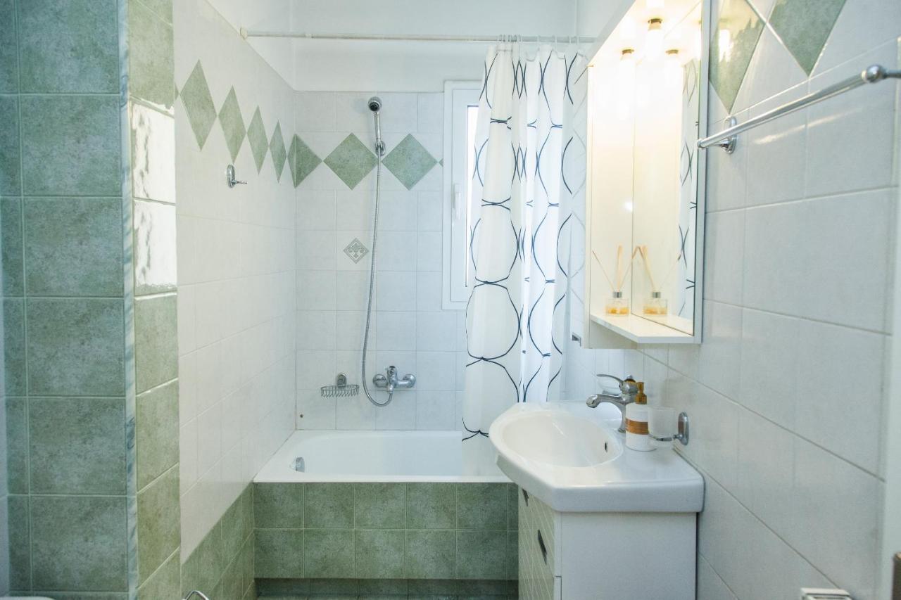 Lovely Apt In Peristeri Athens Ngoại thất bức ảnh