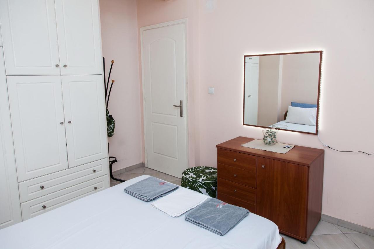 Lovely Apt In Peristeri Athens Ngoại thất bức ảnh