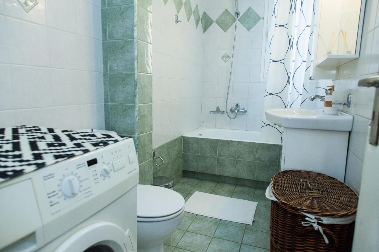 Lovely Apt In Peristeri Athens Ngoại thất bức ảnh